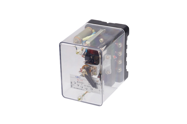 DJ-111電壓繼電器參數(shù)及接線圖